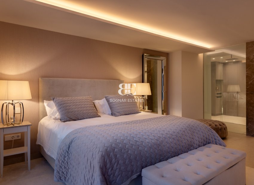Herverkoop - Villa -
Marbella - Nueva Andalucía