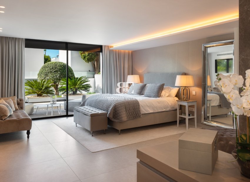 Herverkoop - Villa -
Marbella - Nueva Andalucía