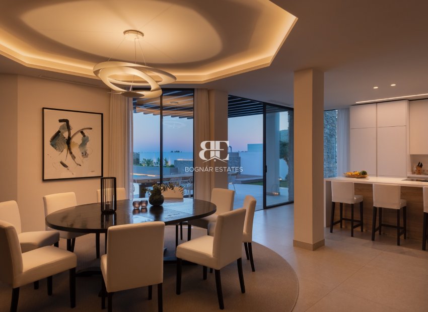 Herverkoop - Villa -
Marbella - Nueva Andalucía