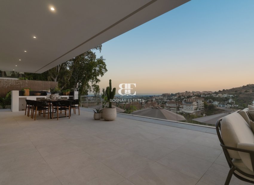 Herverkoop - Villa -
Marbella - Nueva Andalucía