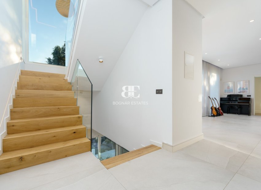 Herverkoop - Villa -
Marbella - Nueva Andalucía
