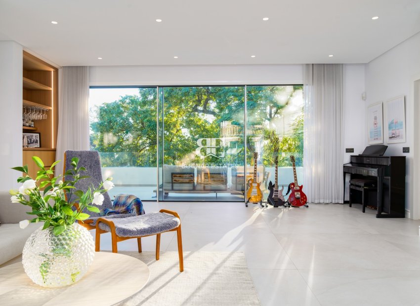 Herverkoop - Villa -
Marbella - Nueva Andalucía
