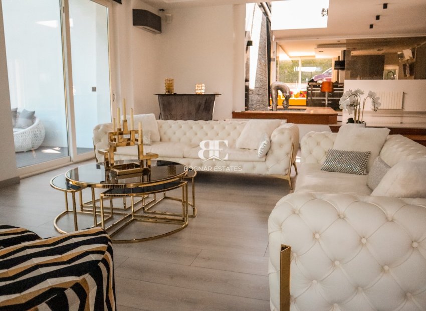 Herverkoop - Villa -
Marbella - Nueva Andalucía