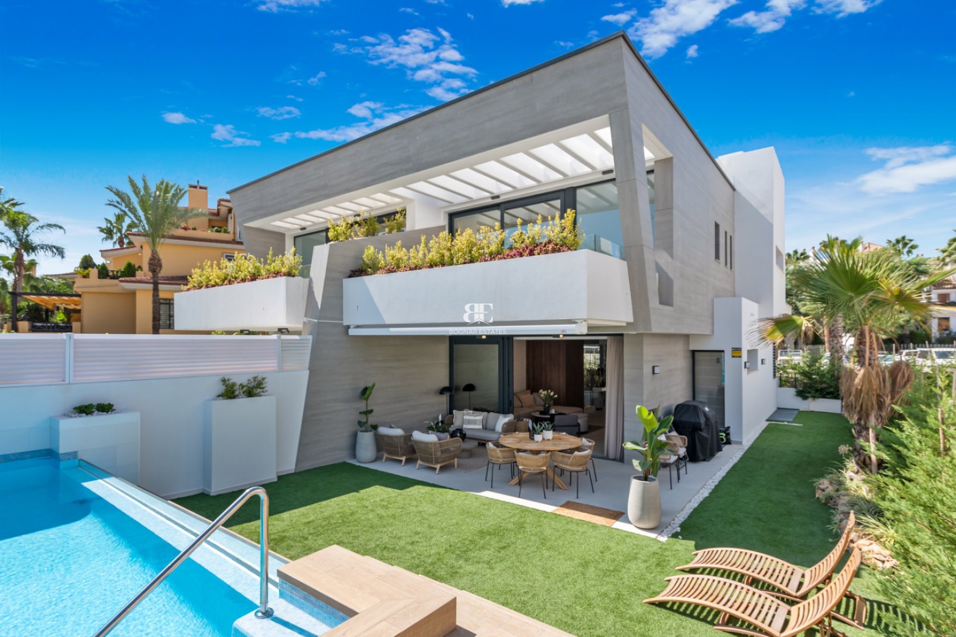 Herverkoop - Villa -
Marbella - Puerto Banús