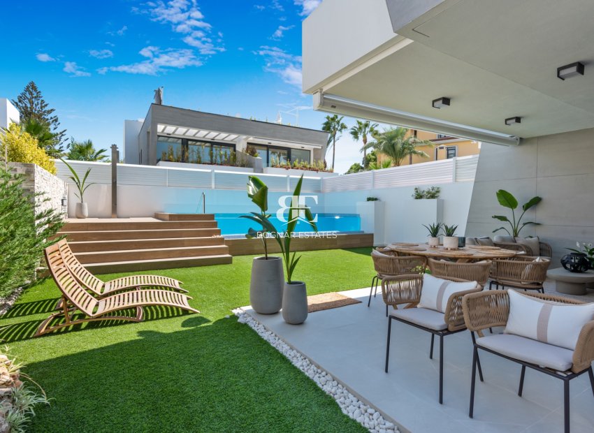 Herverkoop - Villa -
Marbella - Puerto Banús
