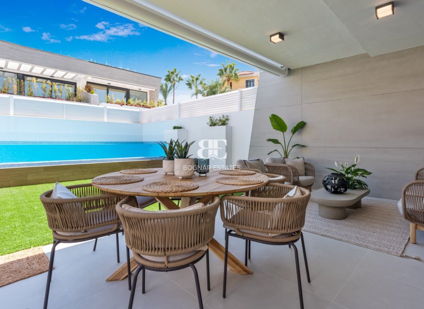 Herverkoop - Villa -
Marbella - Puerto Banús
