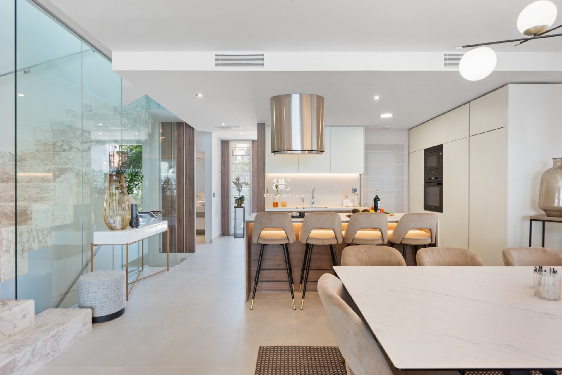 Herverkoop - Villa -
Marbella - Puerto Banús