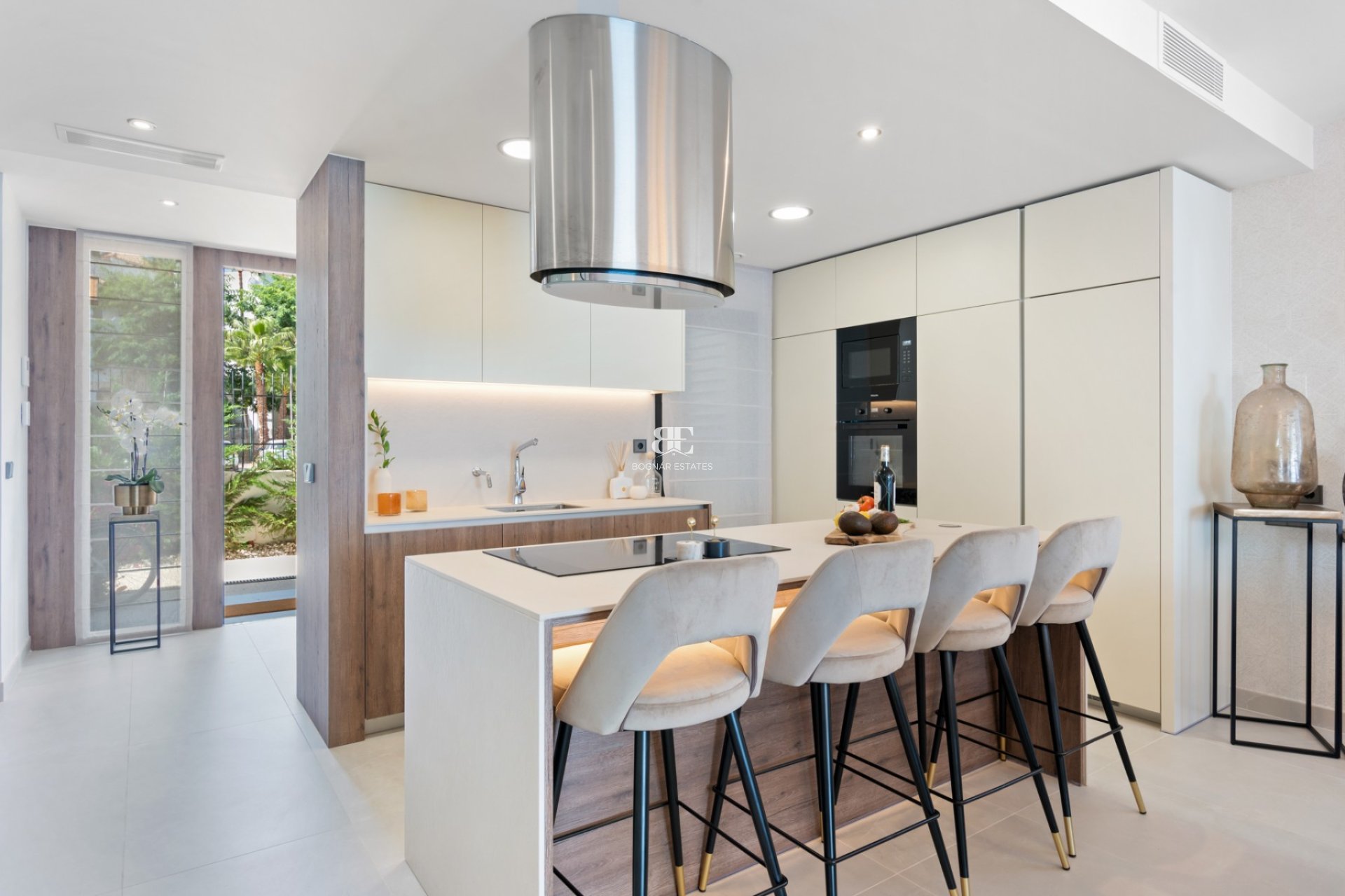 Herverkoop - Villa -
Marbella - Puerto Banús