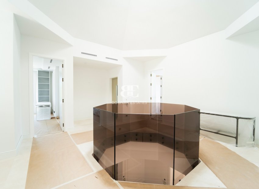 Herverkoop - Villa -
Marbella - Sierra Blanca