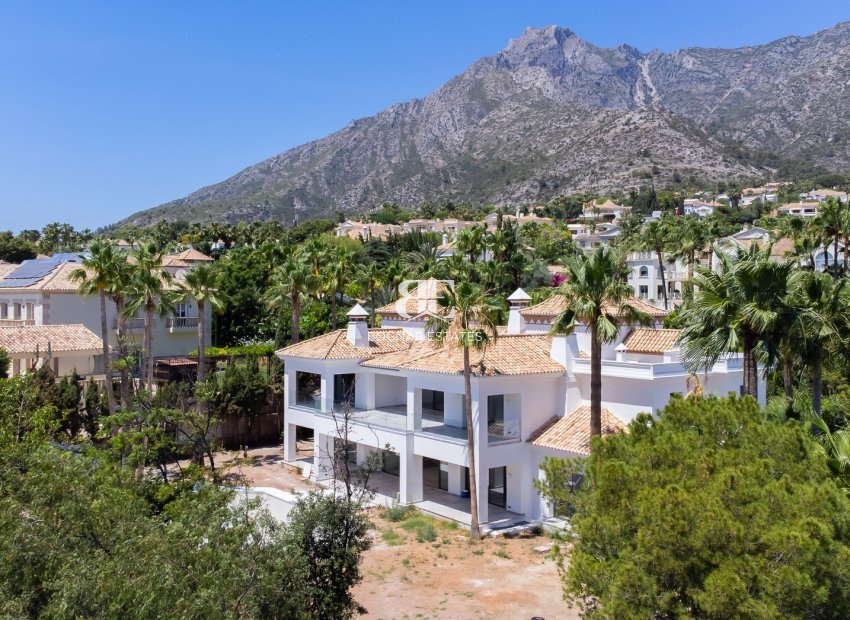Herverkoop - Villa -
Marbella - Sierra Blanca