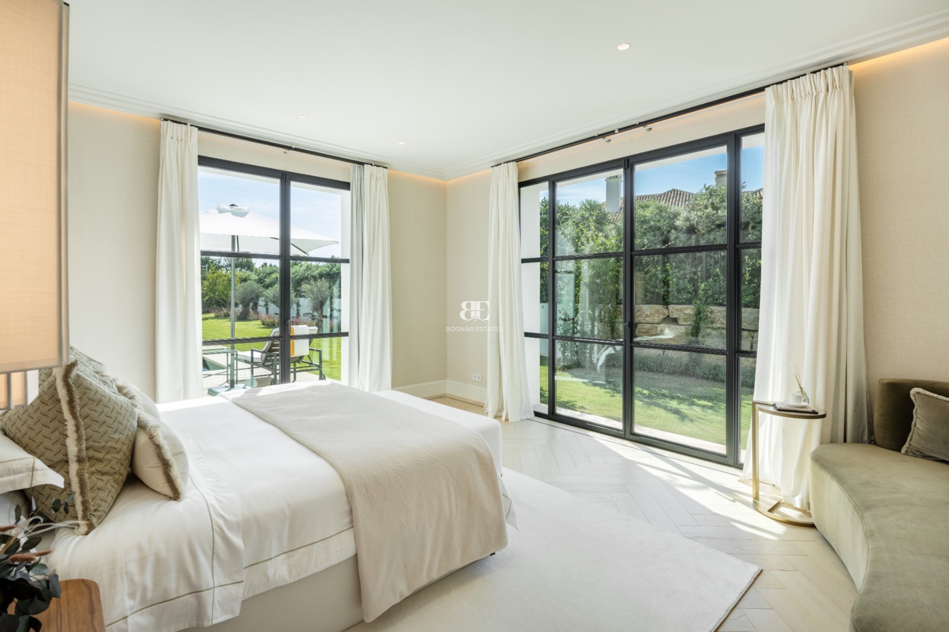 Herverkoop - Villa -
Marbella - Sierra Blanca