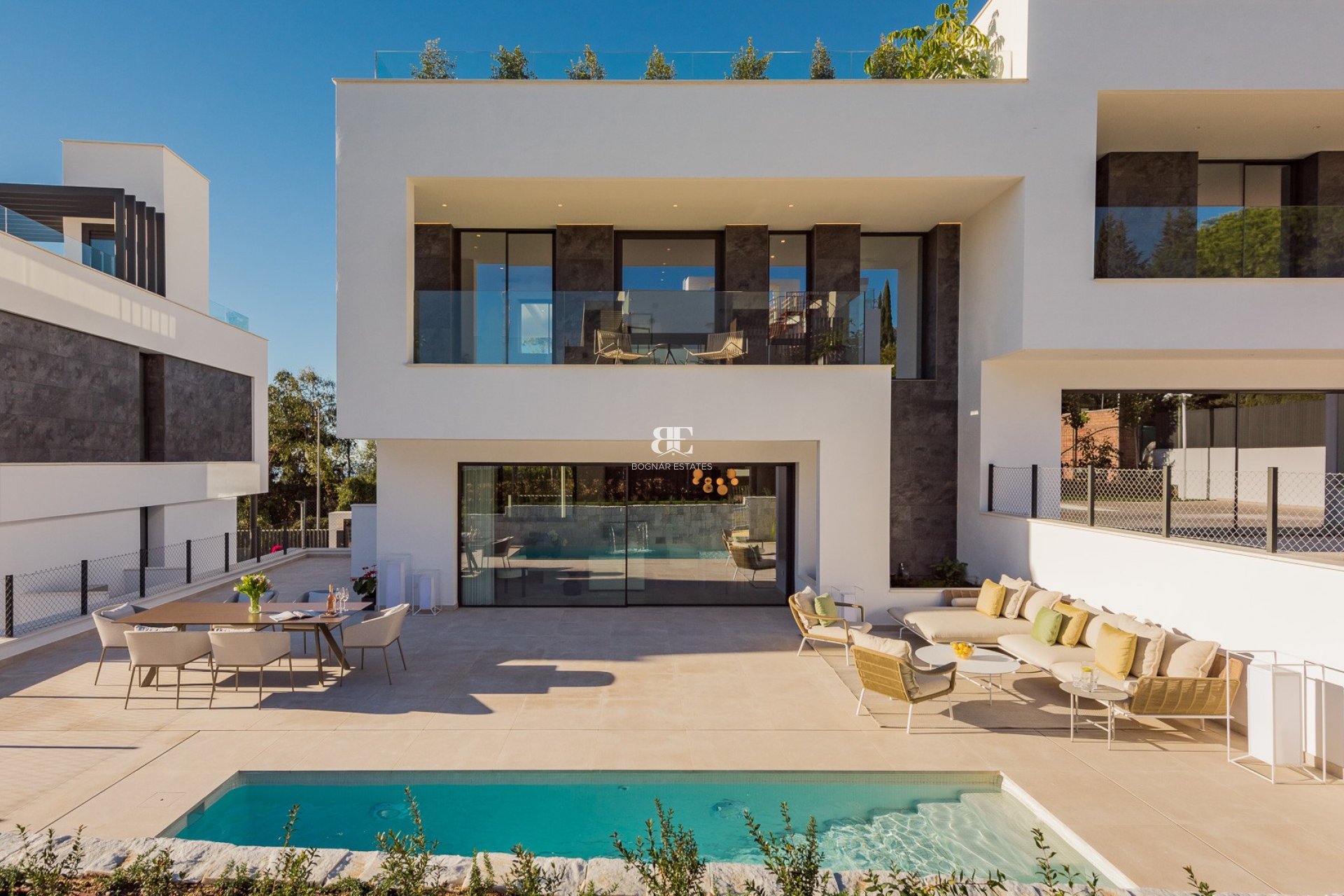 Herverkoop - Villa -
Marbella - Sierra Blanca