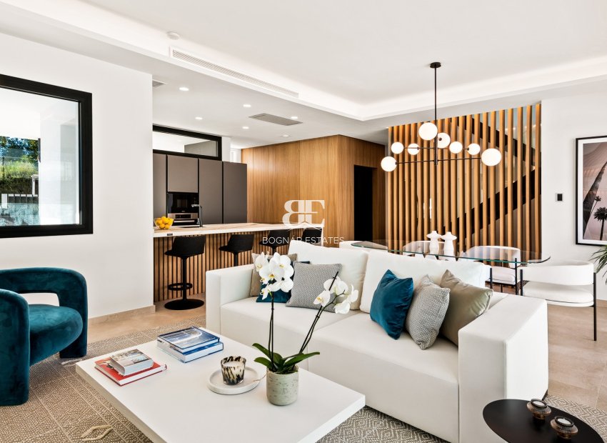 Herverkoop - Villa -
Marbella - Sierra Blanca