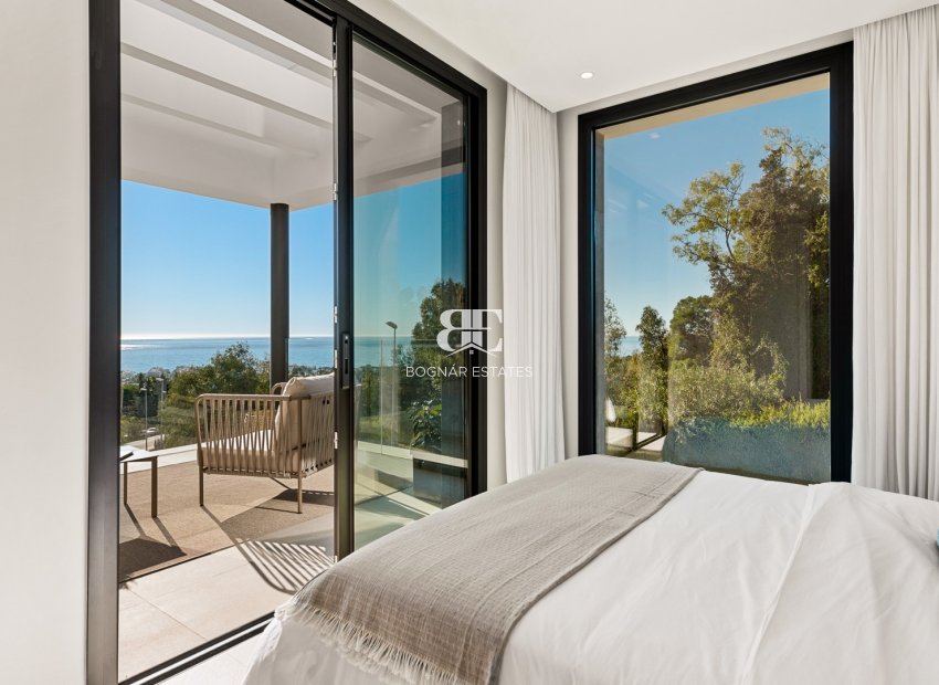 Herverkoop - Villa -
Marbella - Sierra Blanca