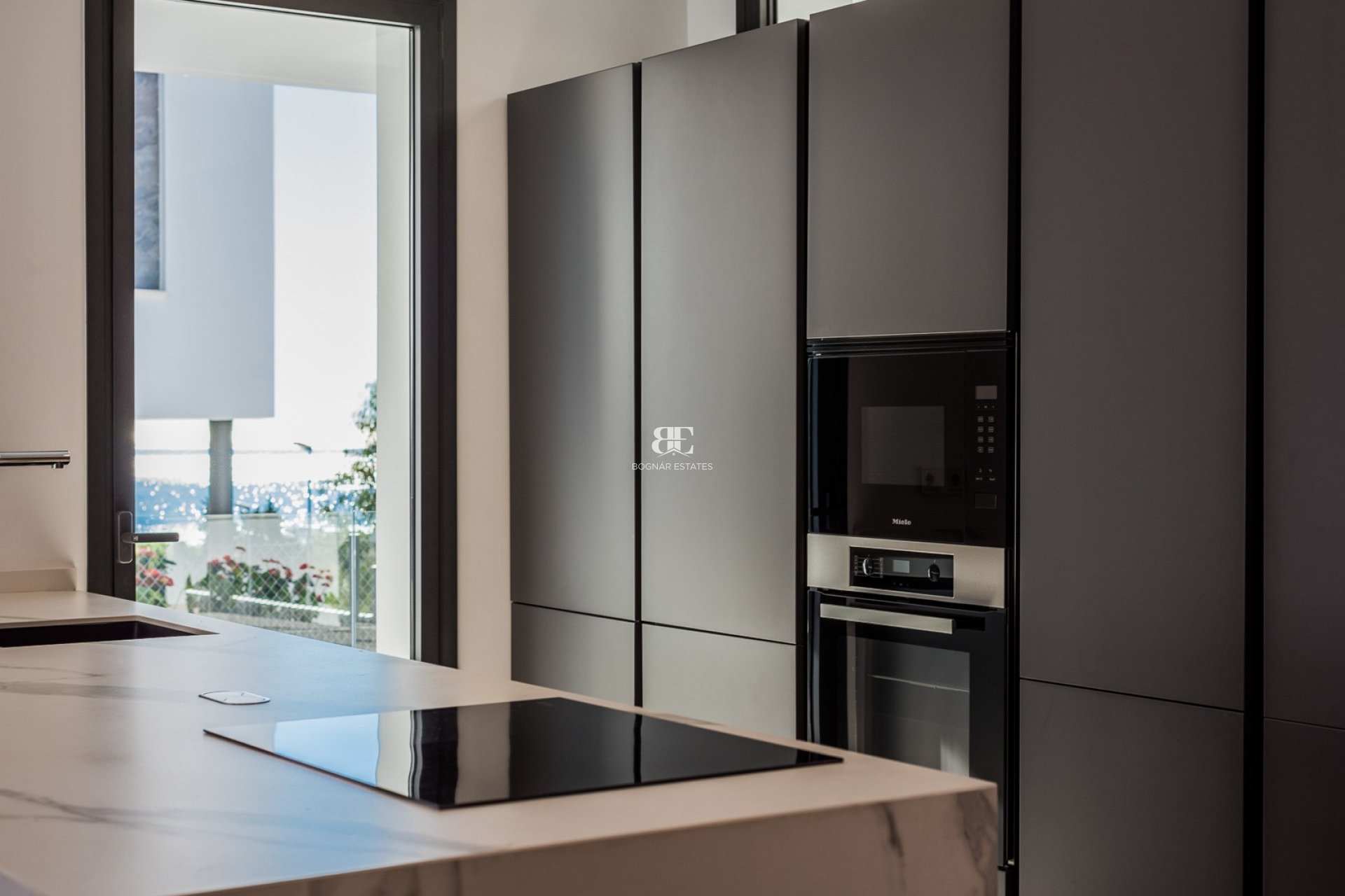 Herverkoop - Villa -
Marbella - Sierra Blanca