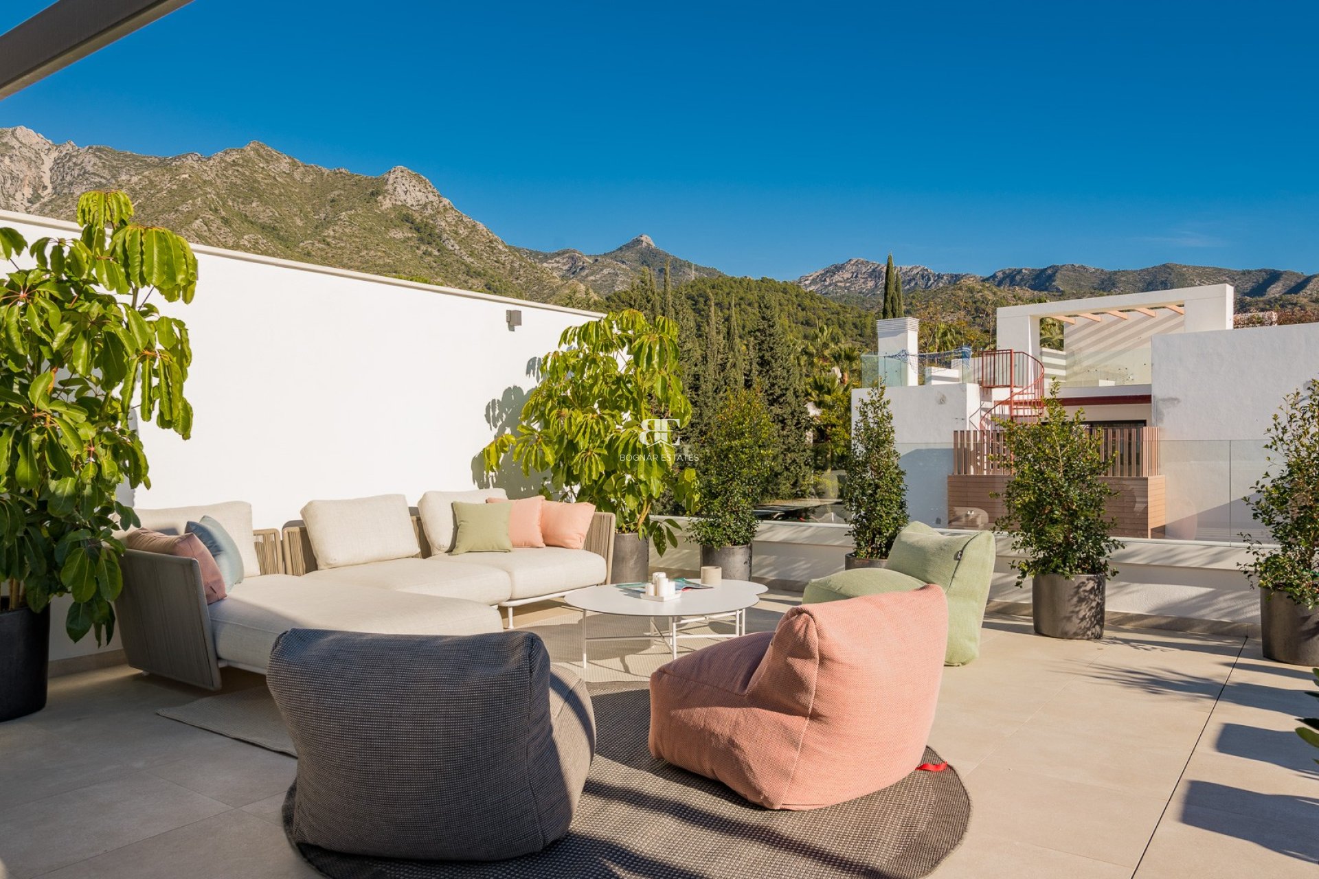 Herverkoop - Villa -
Marbella - Sierra Blanca