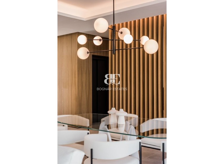 Herverkoop - Villa -
Marbella - Sierra Blanca
