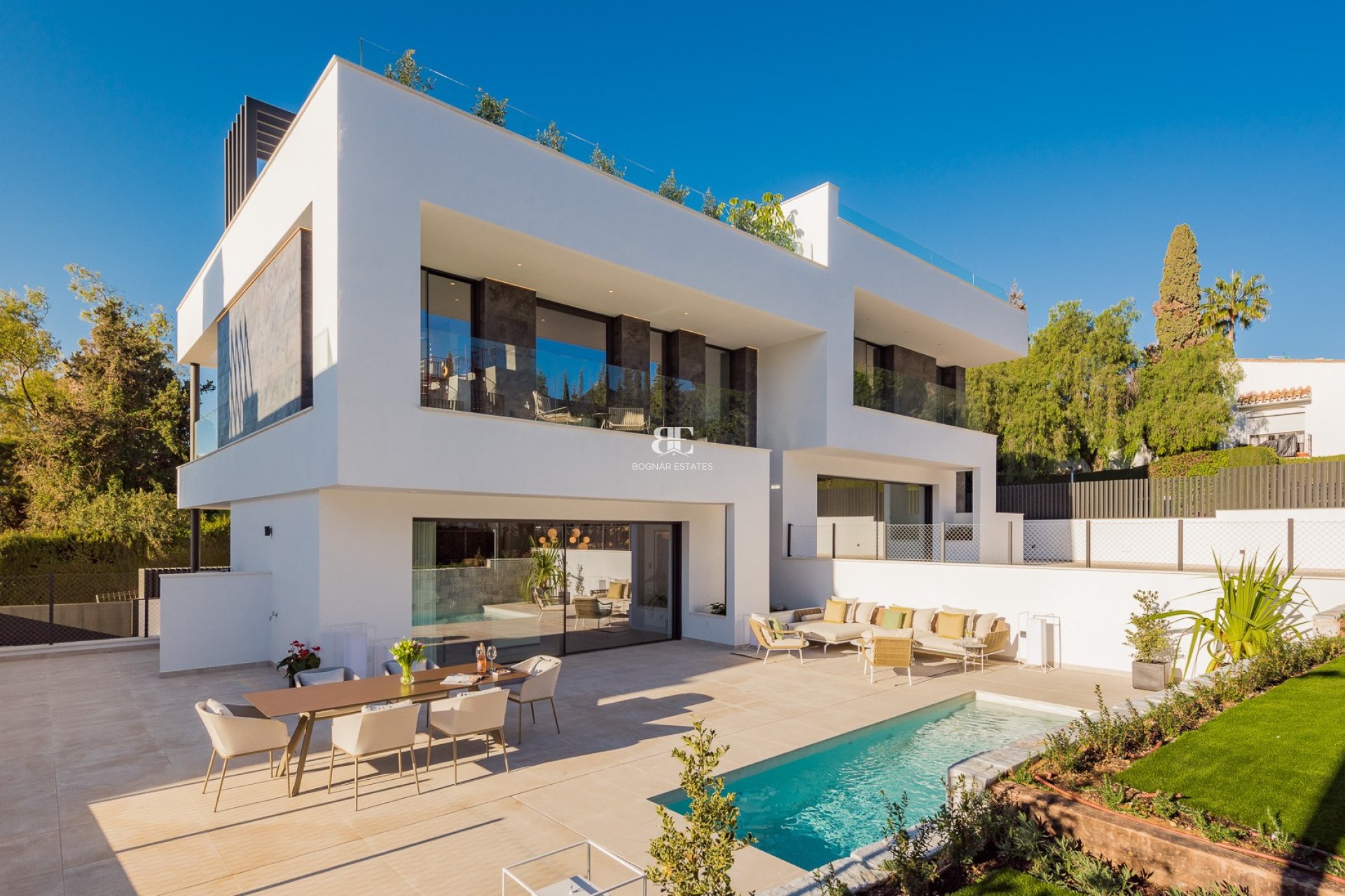Herverkoop - Villa -
Marbella - Sierra Blanca