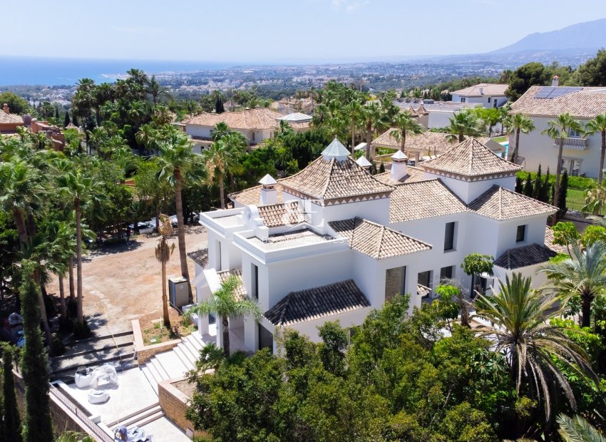 Herverkoop - Villa -
Marbella - Sierra Blanca