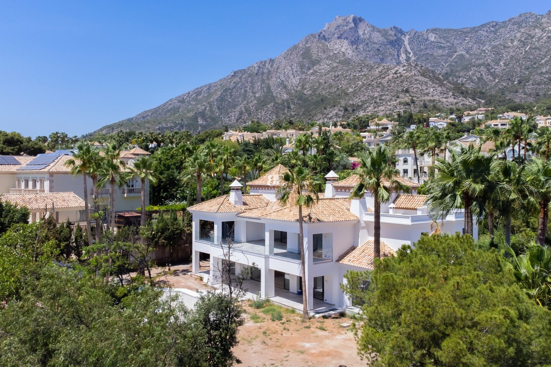 Herverkoop - Villa -
Marbella - Sierra Blanca