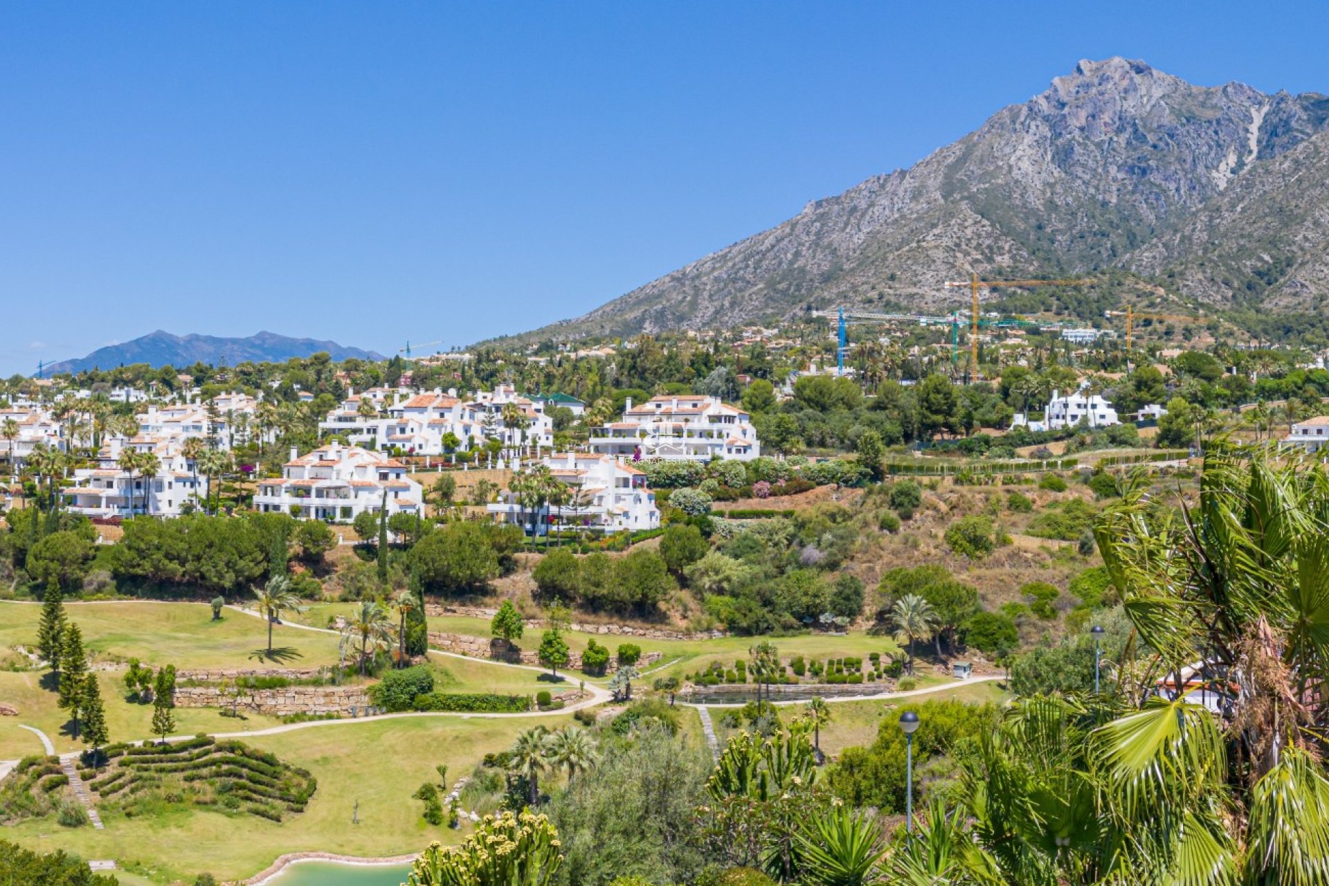 Herverkoop - Villa -
Marbella - Sierra Blanca