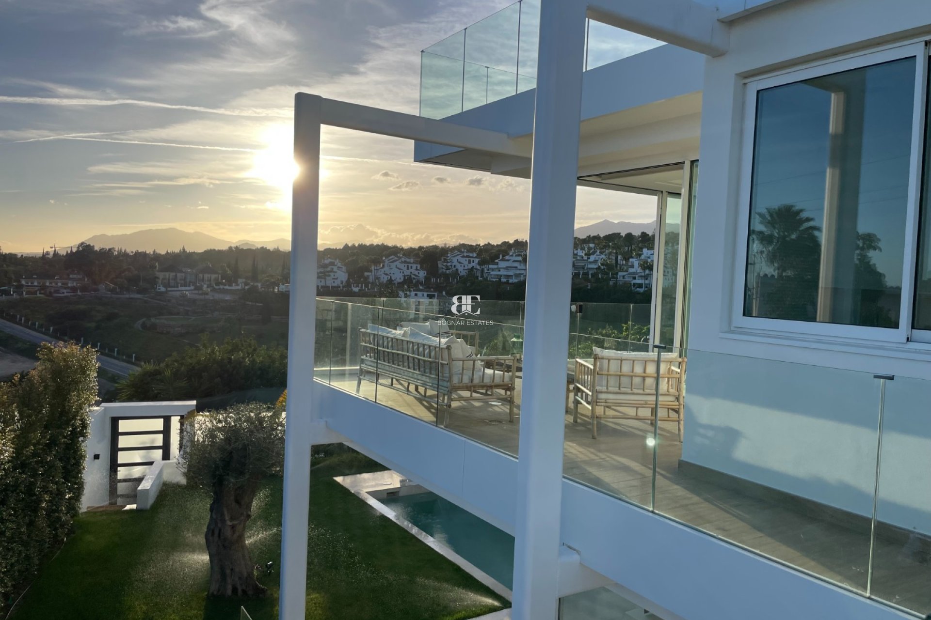Herverkoop - Villa -
Marbella - Sierra Blanca