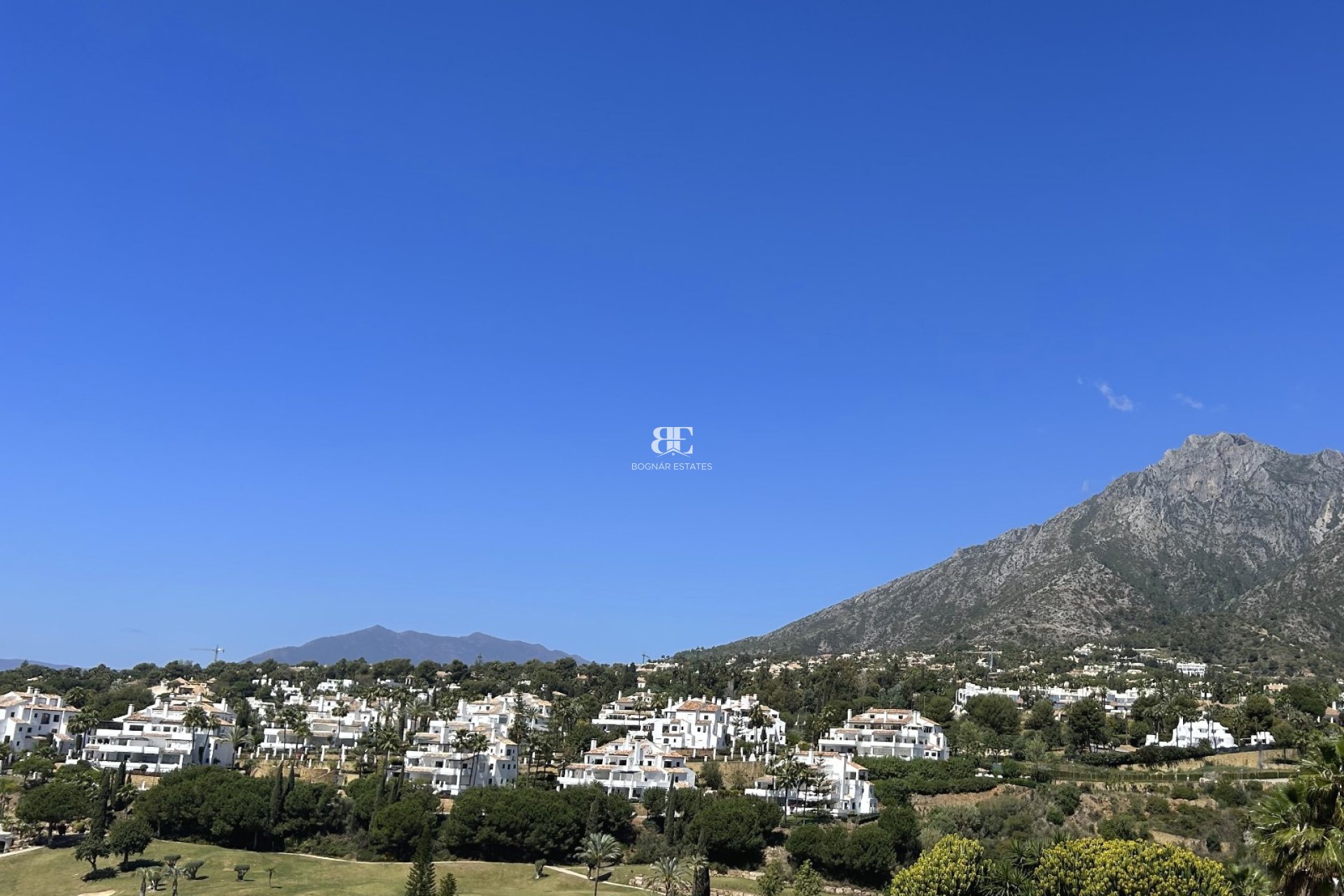Herverkoop - Villa -
Marbella - Sierra Blanca