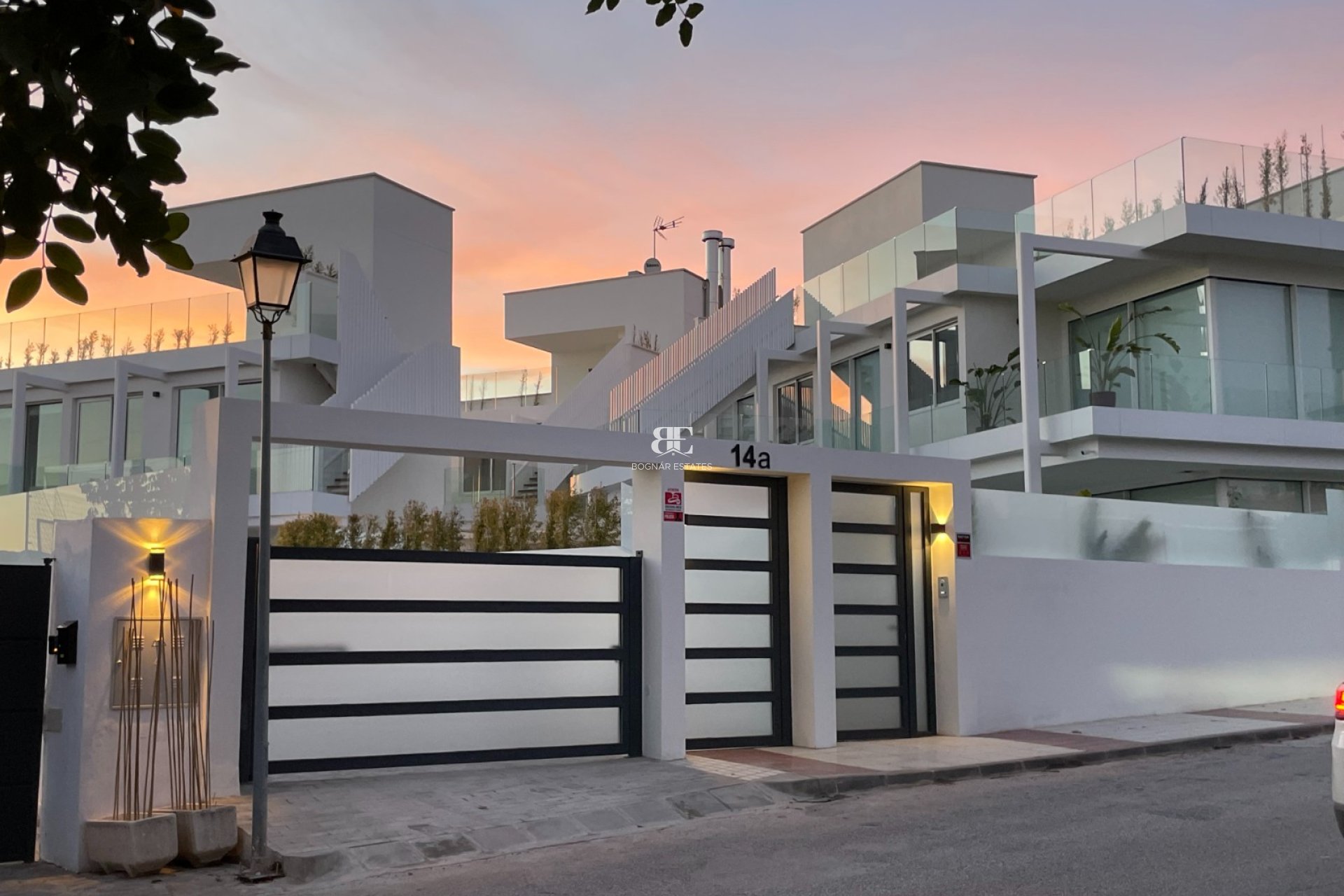 Herverkoop - Villa -
Marbella - Sierra Blanca