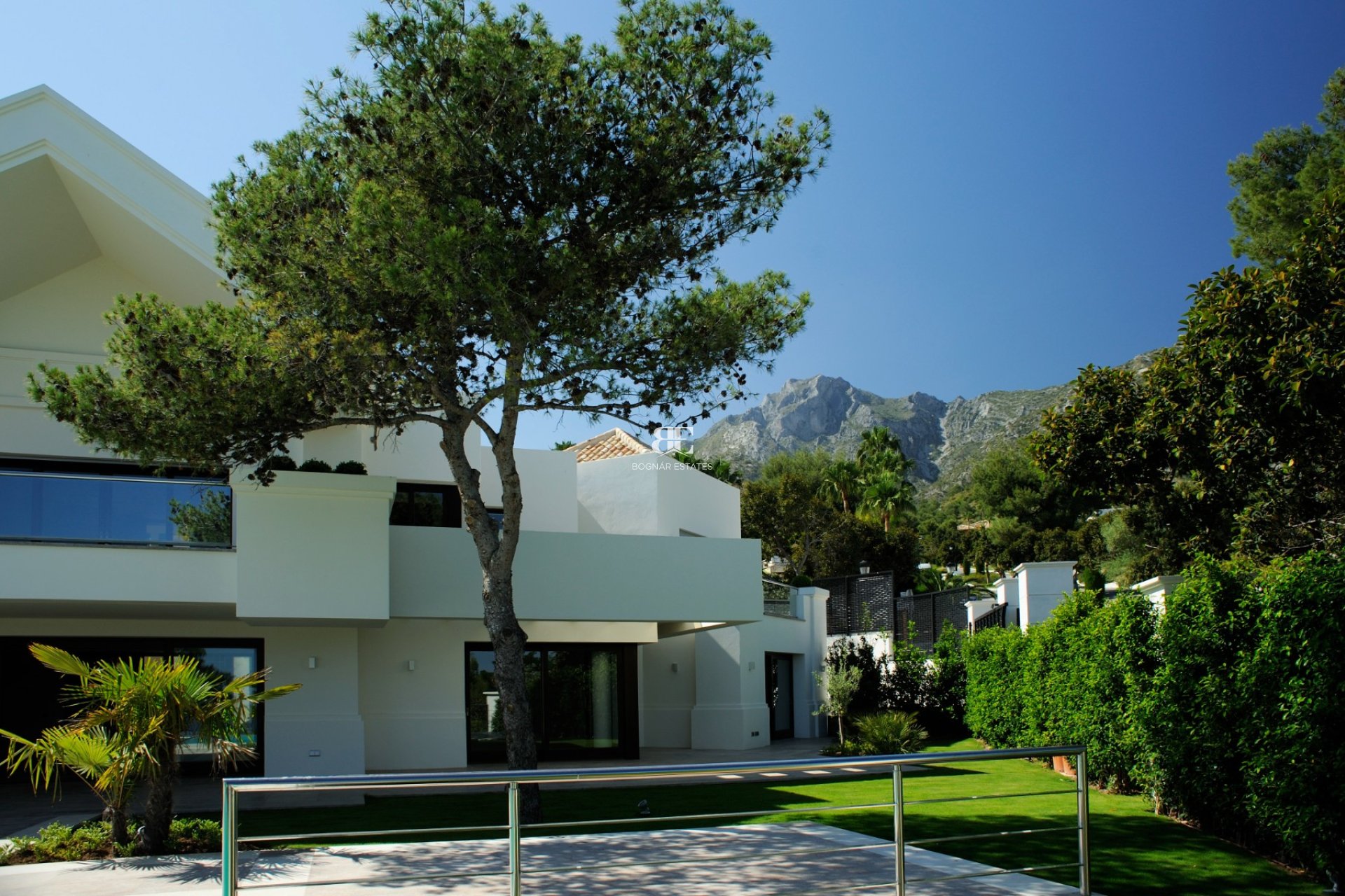 Herverkoop - Villa -
Marbella - Sierra Blanca