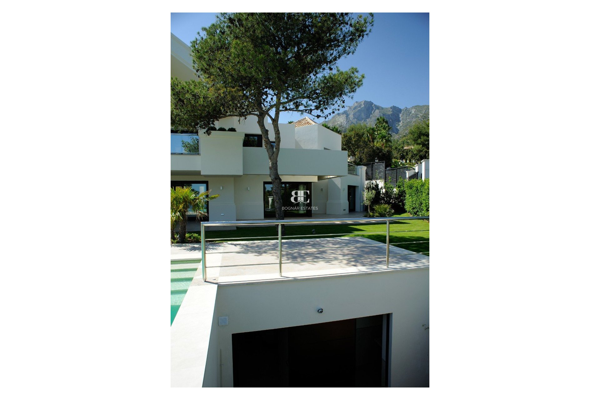 Herverkoop - Villa -
Marbella - Sierra Blanca