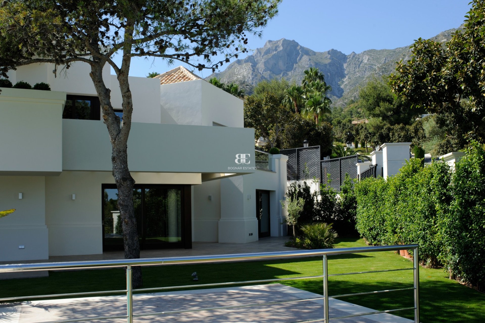 Herverkoop - Villa -
Marbella - Sierra Blanca