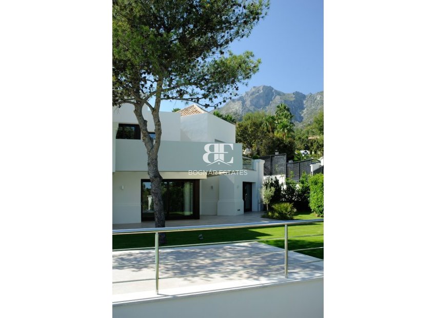 Herverkoop - Villa -
Marbella - Sierra Blanca