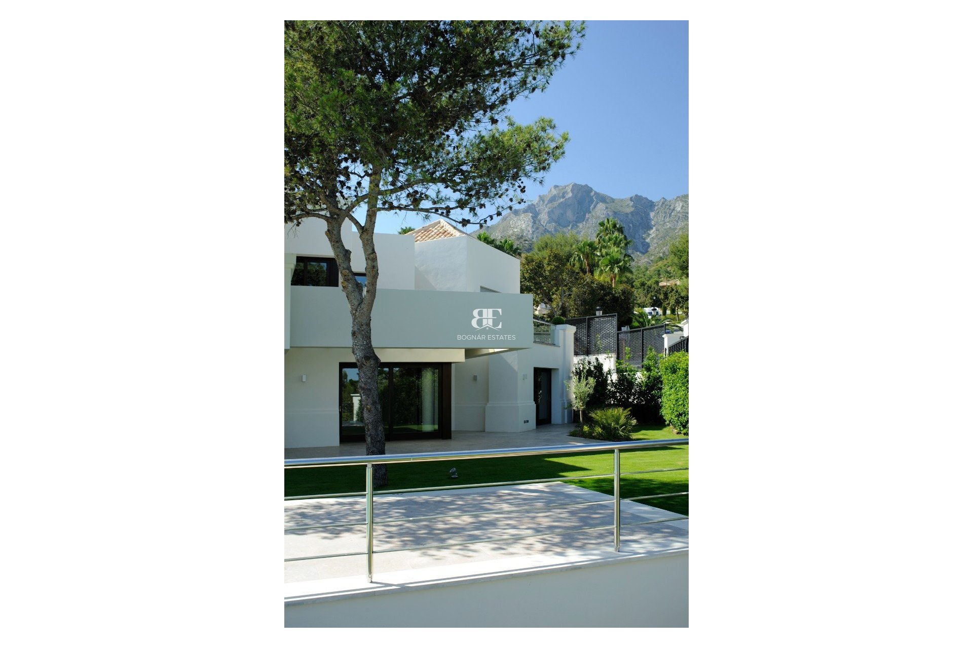 Herverkoop - Villa -
Marbella - Sierra Blanca