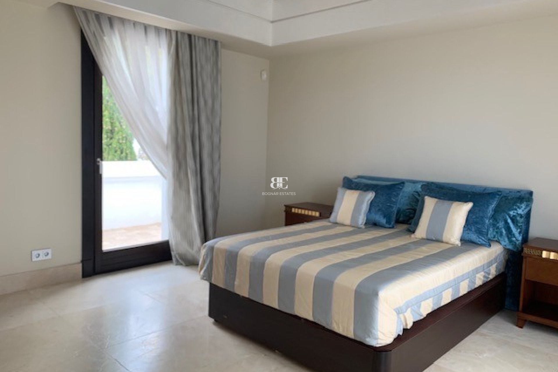 Herverkoop - Villa -
Marbella - Sierra Blanca