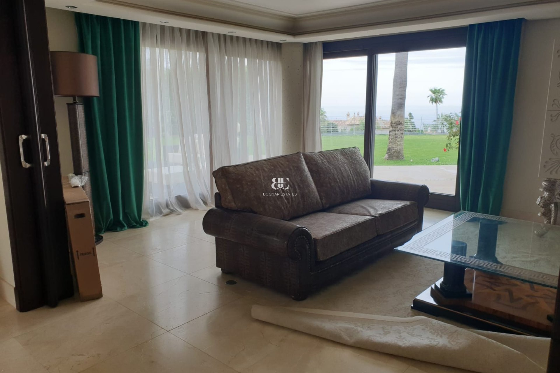 Herverkoop - Villa -
Marbella - Sierra Blanca