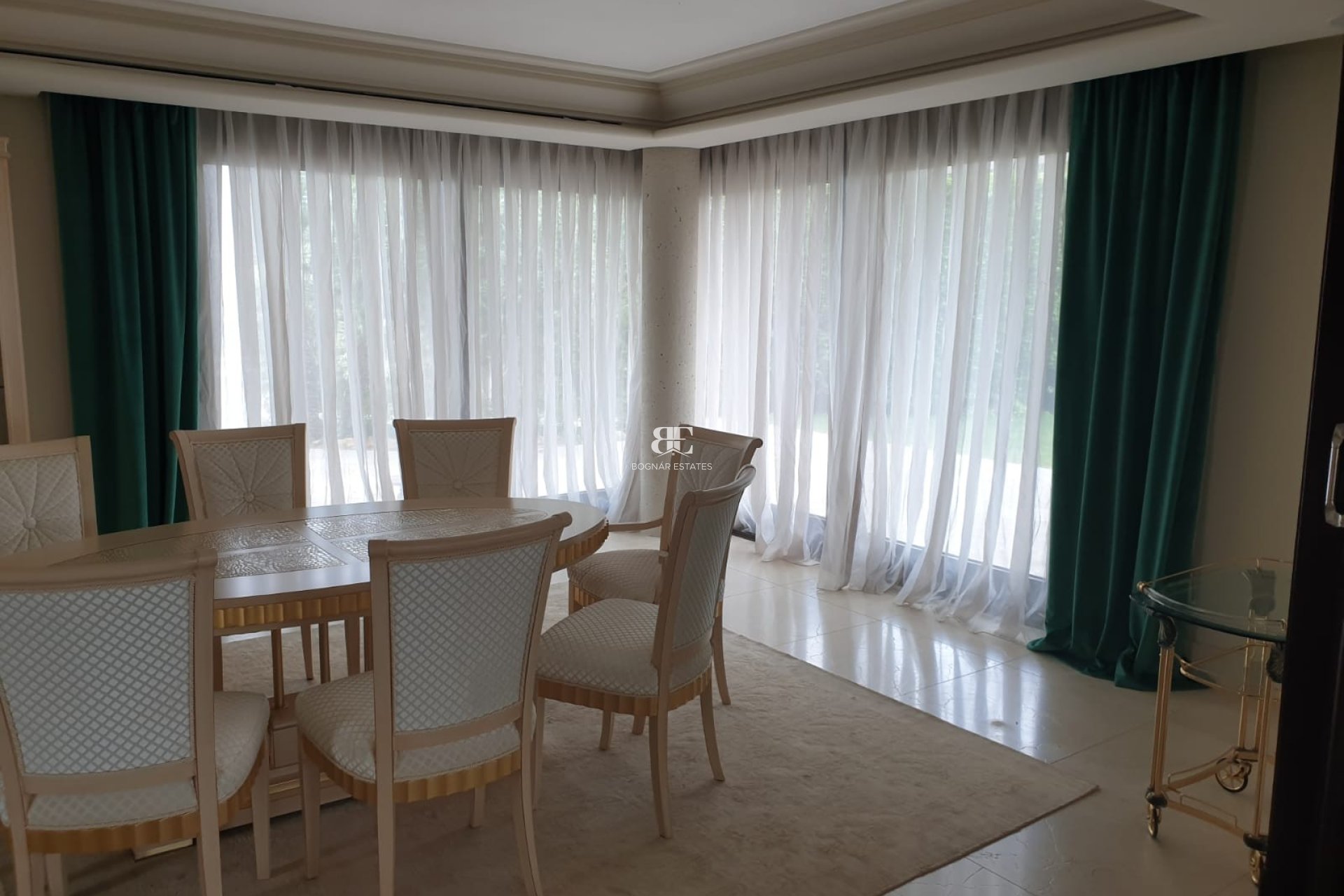 Herverkoop - Villa -
Marbella - Sierra Blanca