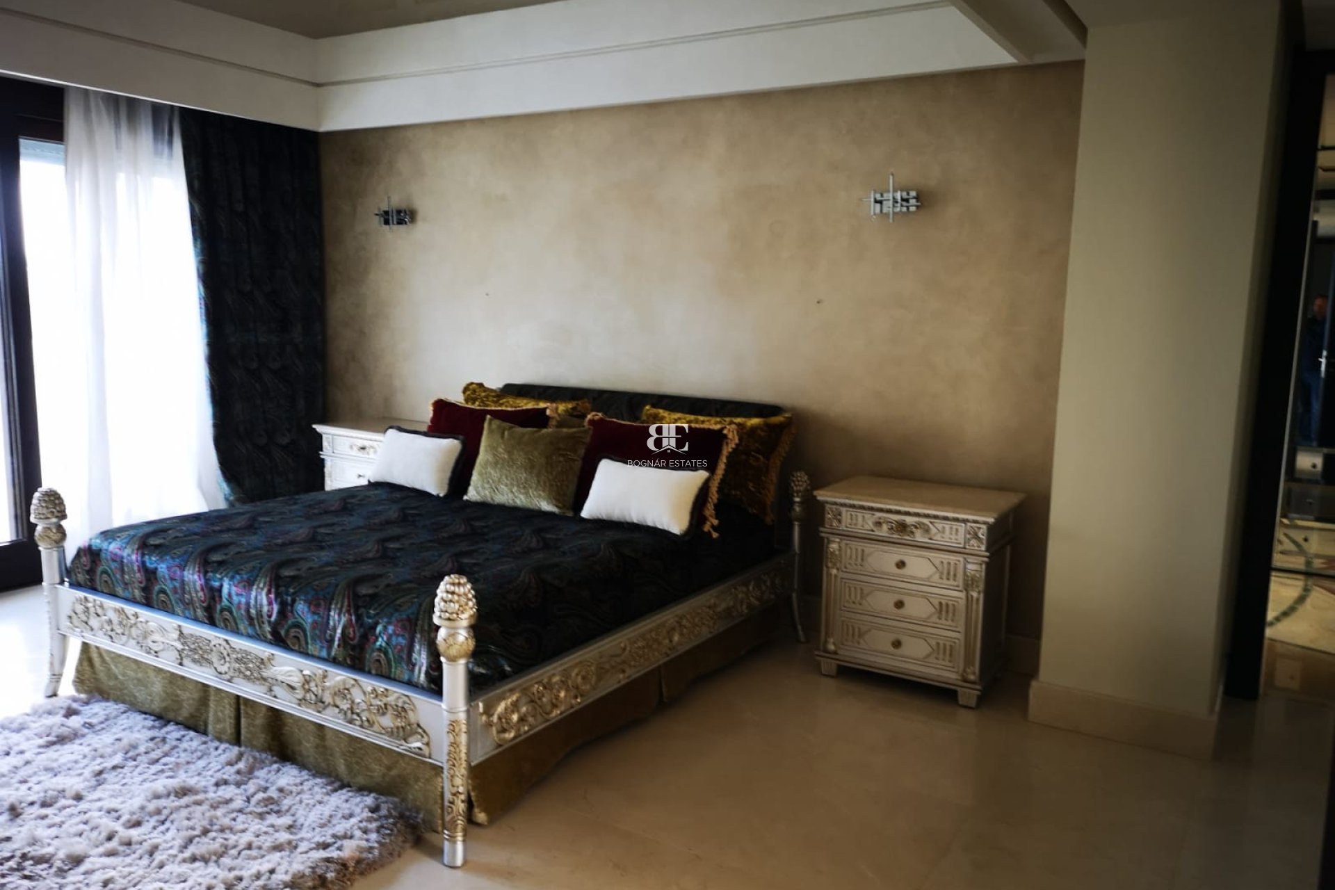 Herverkoop - Villa -
Marbella - Sierra Blanca