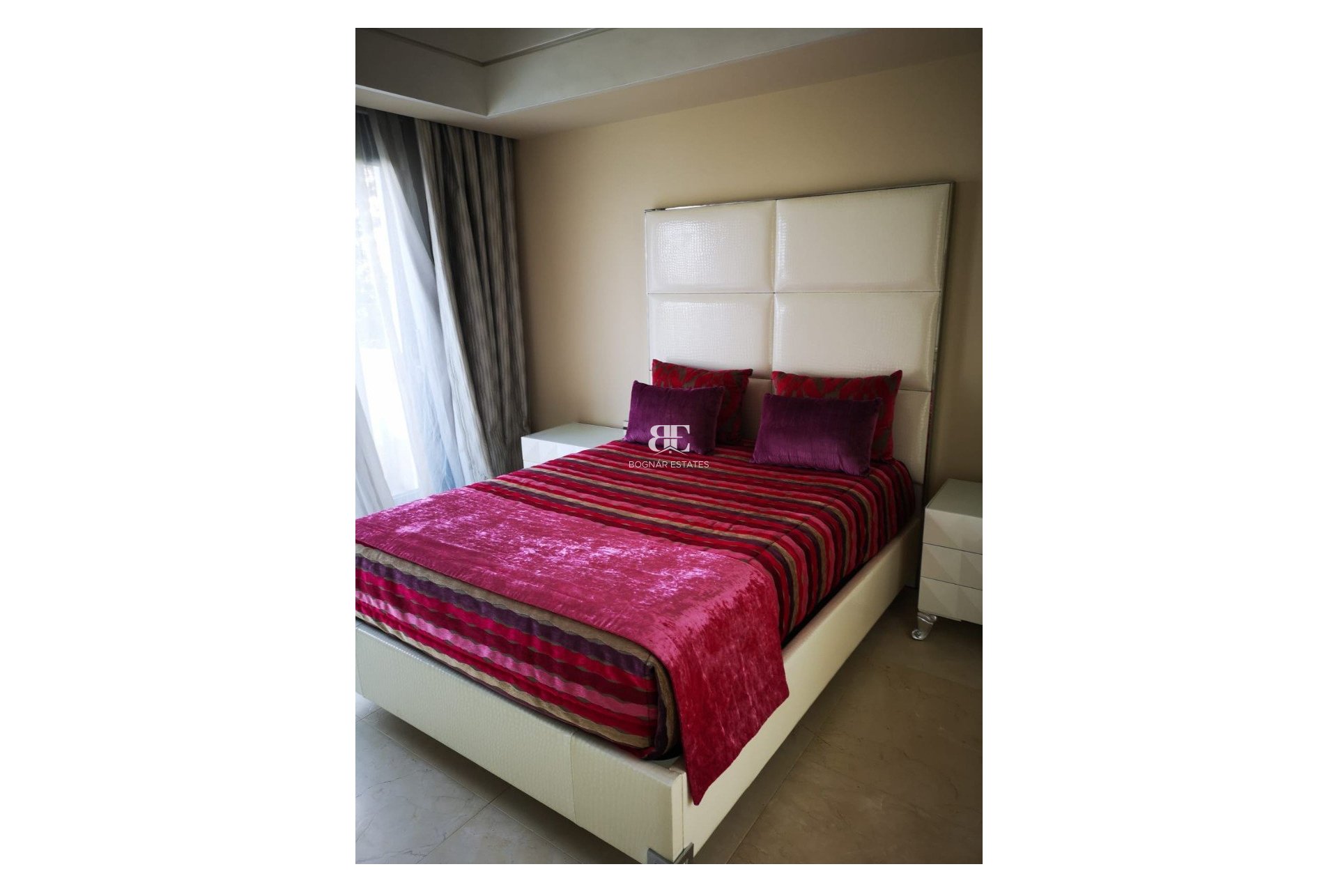 Herverkoop - Villa -
Marbella - Sierra Blanca