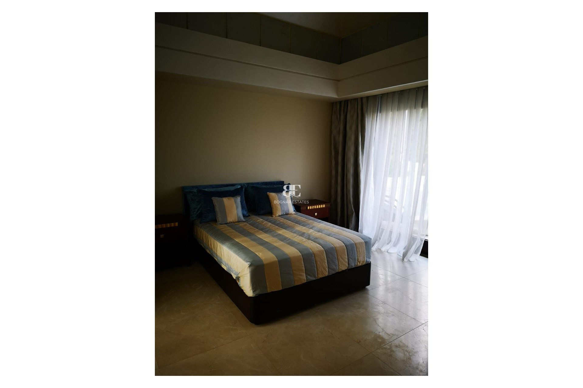 Herverkoop - Villa -
Marbella - Sierra Blanca
