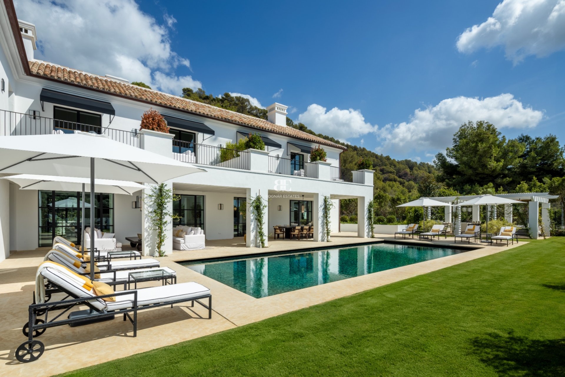 Herverkoop - Villa -
Marbella - Sierra Blanca