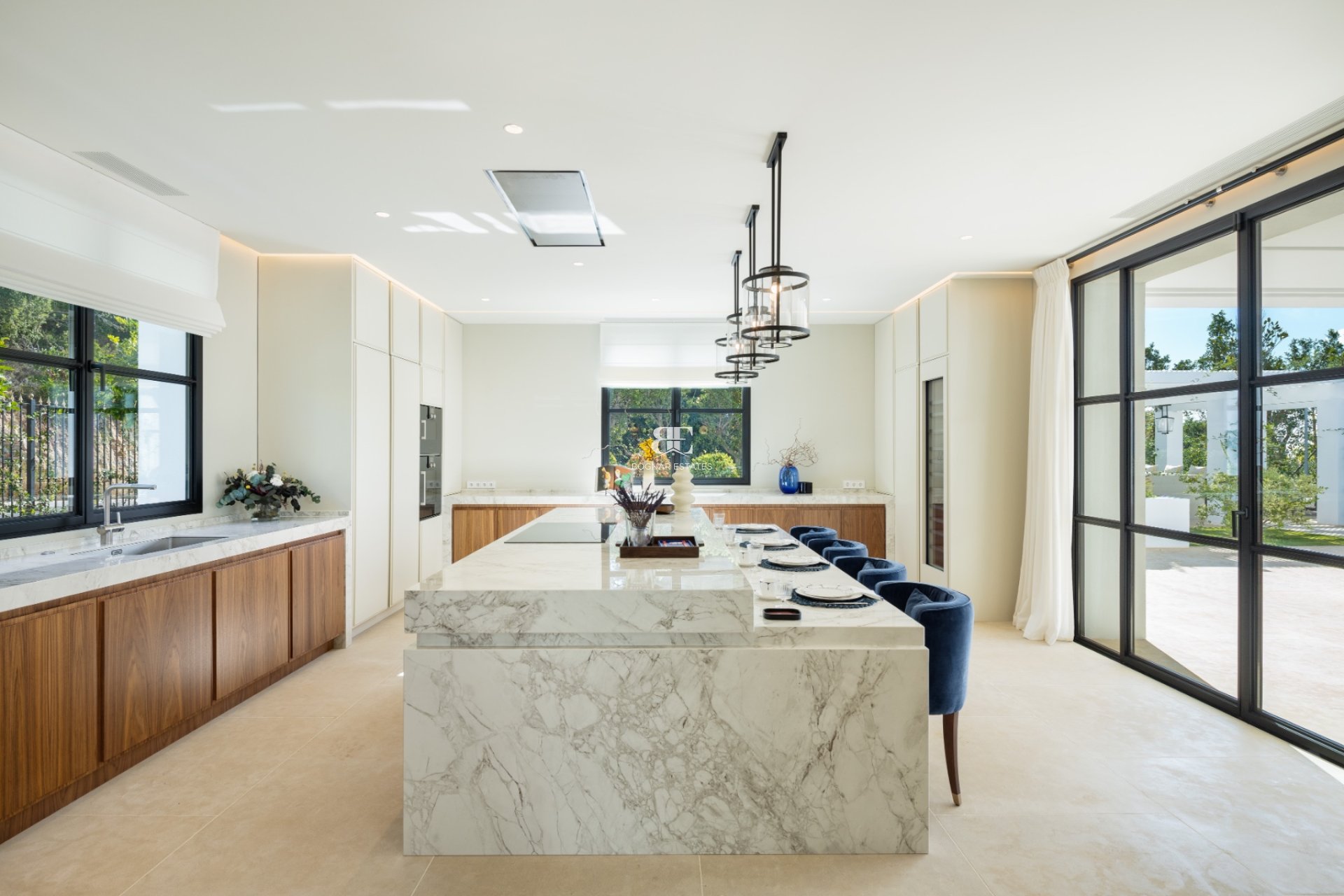 Herverkoop - Villa -
Marbella - Sierra Blanca