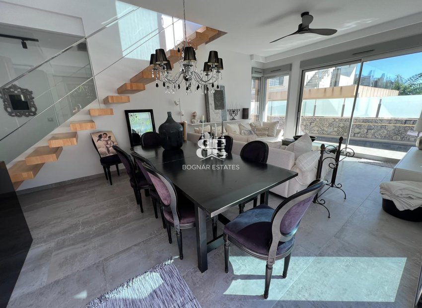 Herverkoop - Villa -
Mil Palmeras - Costa Blanca