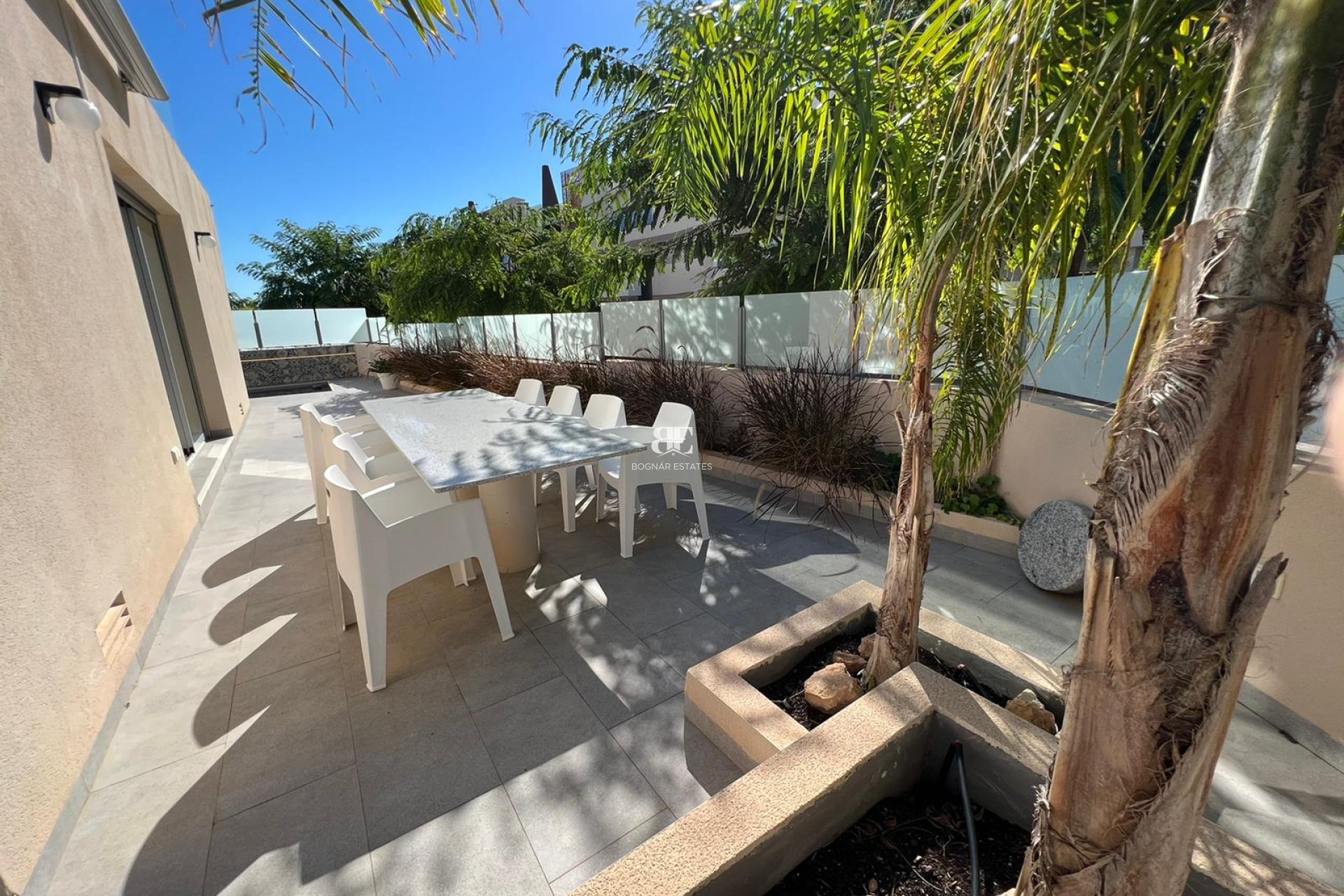 Herverkoop - Villa -
Mil Palmeras - Costa Blanca