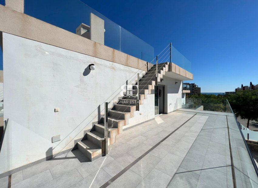 Herverkoop - Villa -
Mil Palmeras - Costa Blanca