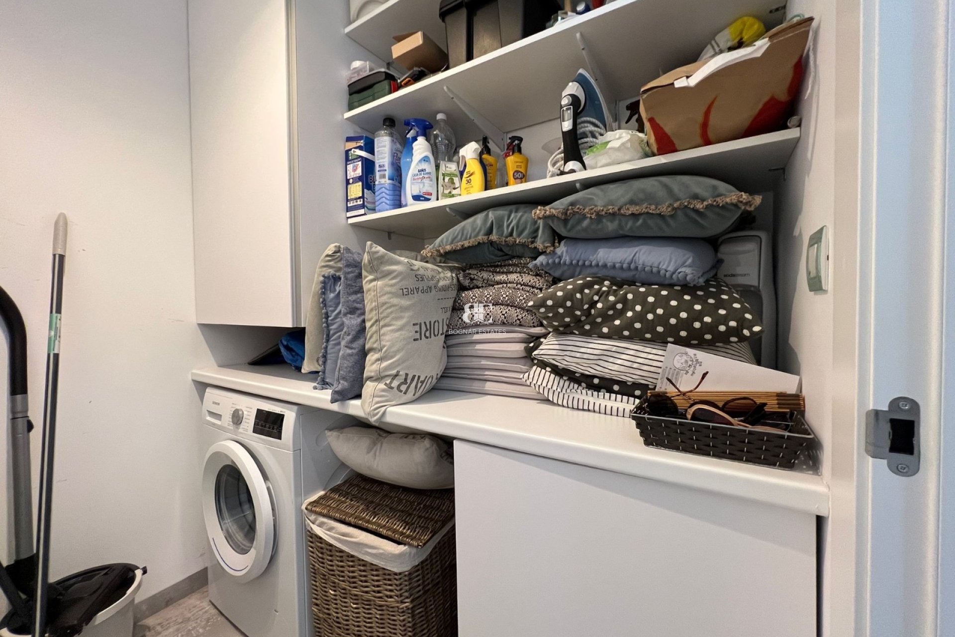 Herverkoop - Villa -
Mil Palmeras - Costa Blanca