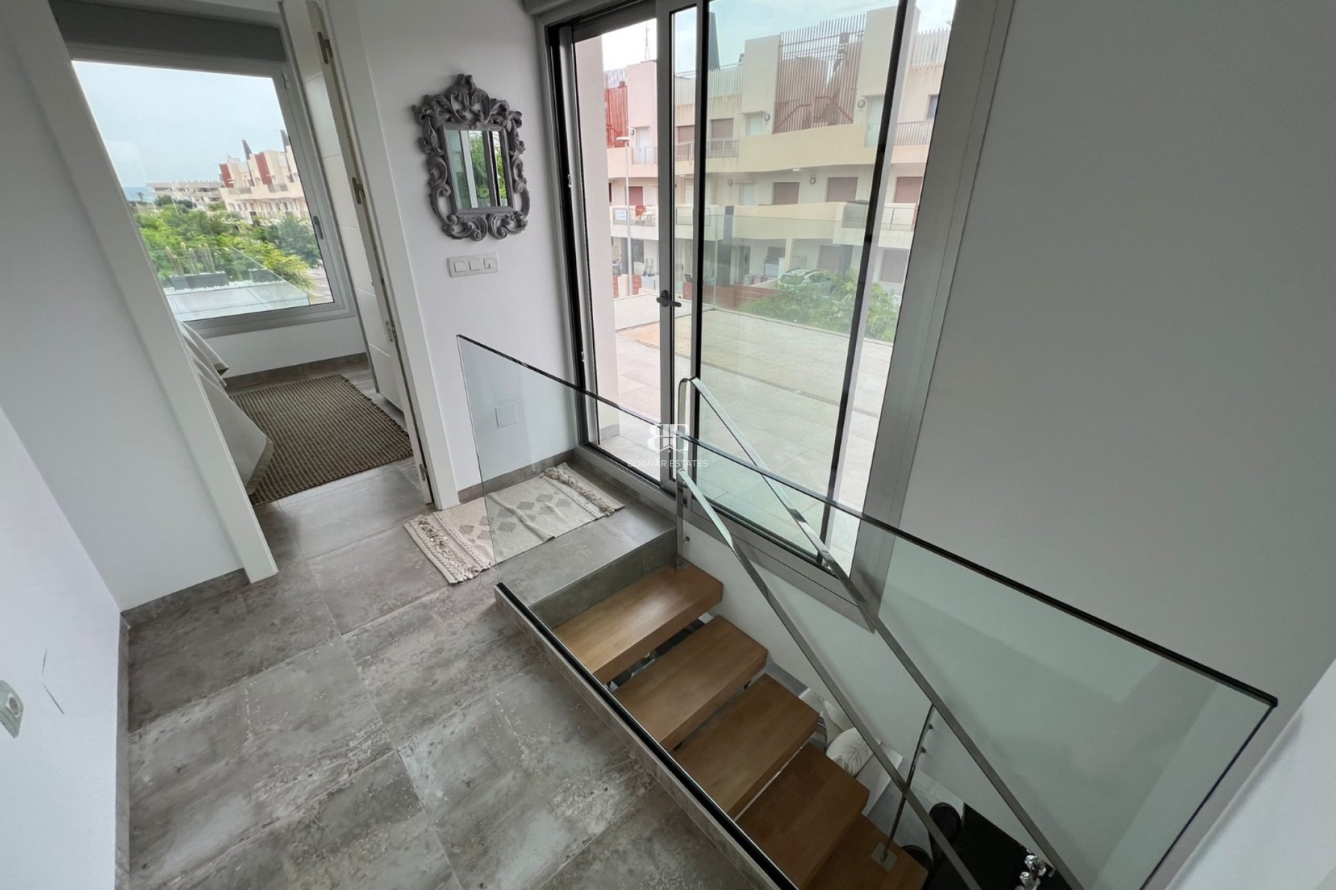 Herverkoop - Villa -
Mil Palmeras - Costa Blanca