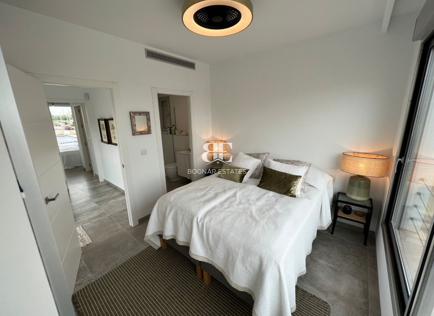 Herverkoop - Villa -
Mil Palmeras - Costa Blanca