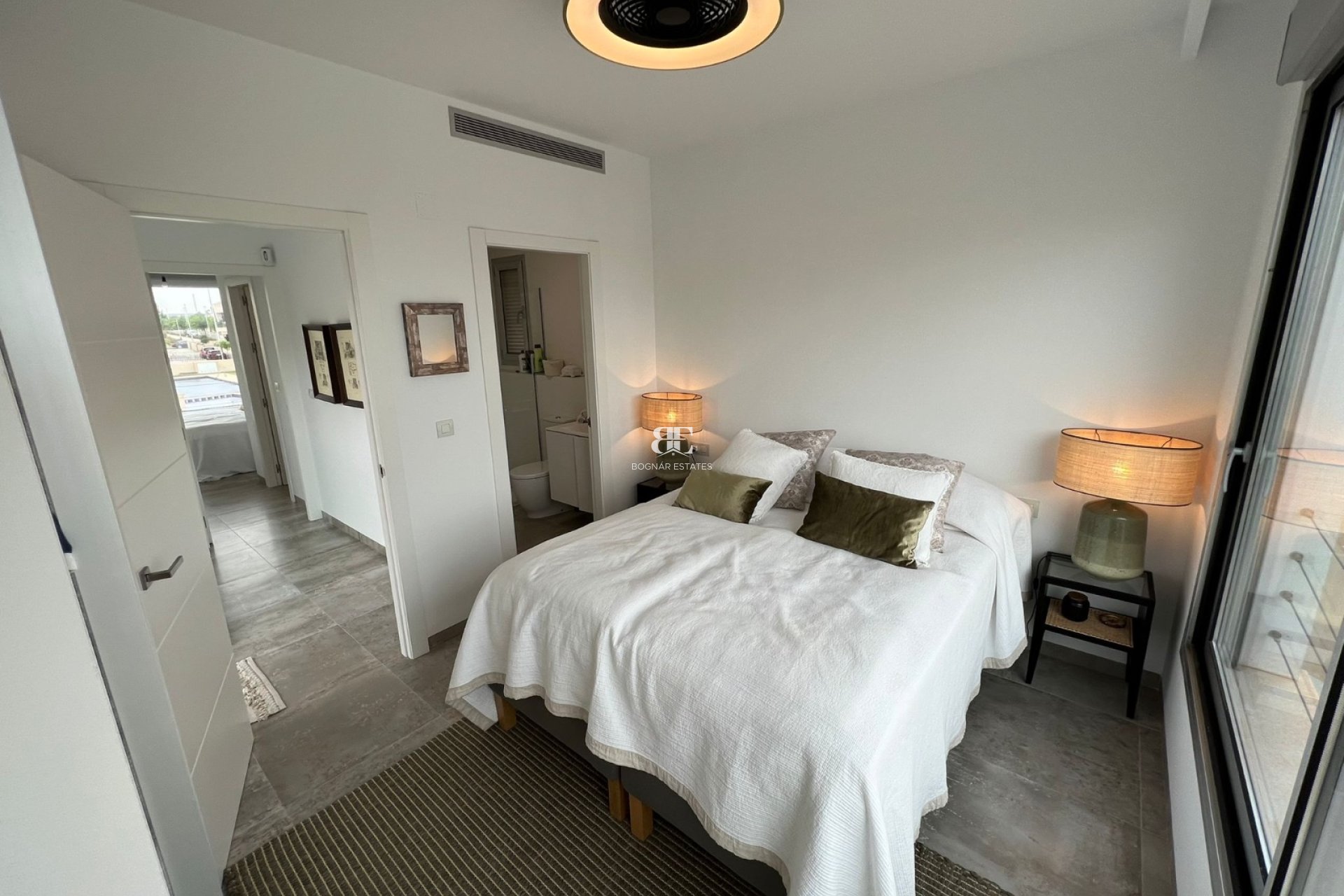 Herverkoop - Villa -
Mil Palmeras - Costa Blanca