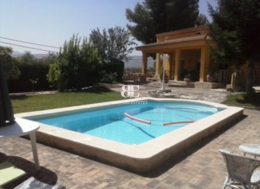 Herverkoop - Villa -
Ontinyent