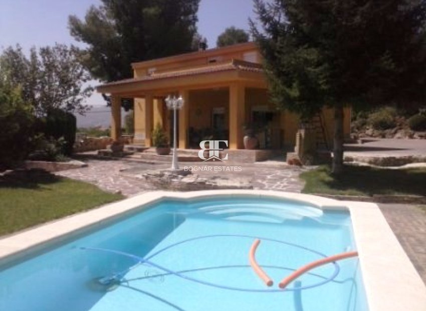 Herverkoop - Villa -
Ontinyent